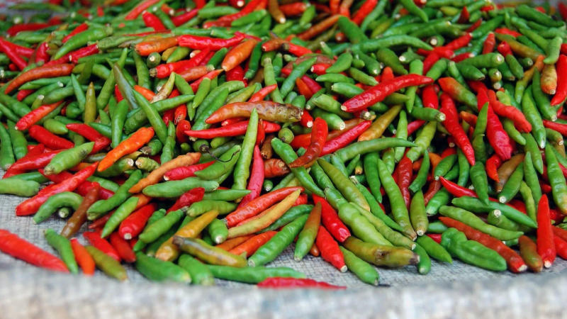 Why Eat Chili Peppers Health Benefits Side Effects Nutritional Facts