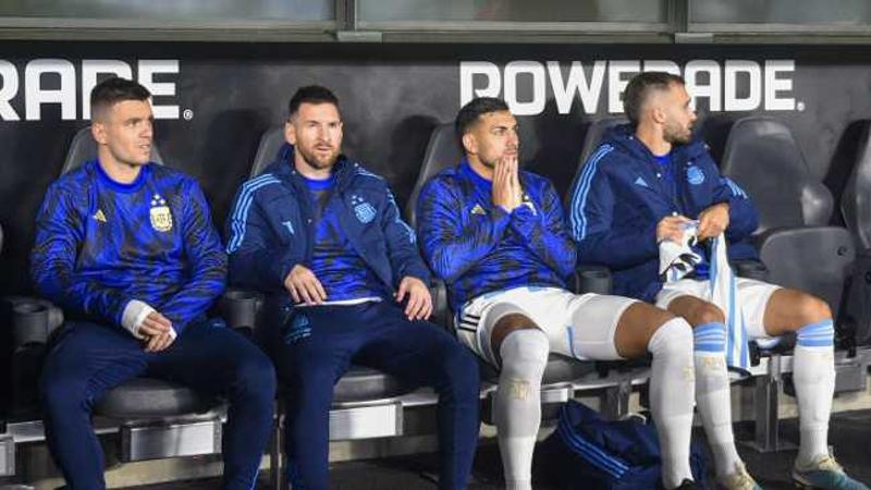 Lionel Messi Sits On Bench For Argentinas World Cup Qualifying Match