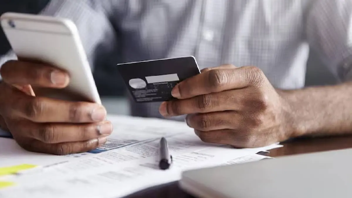 1 billion rupees credited