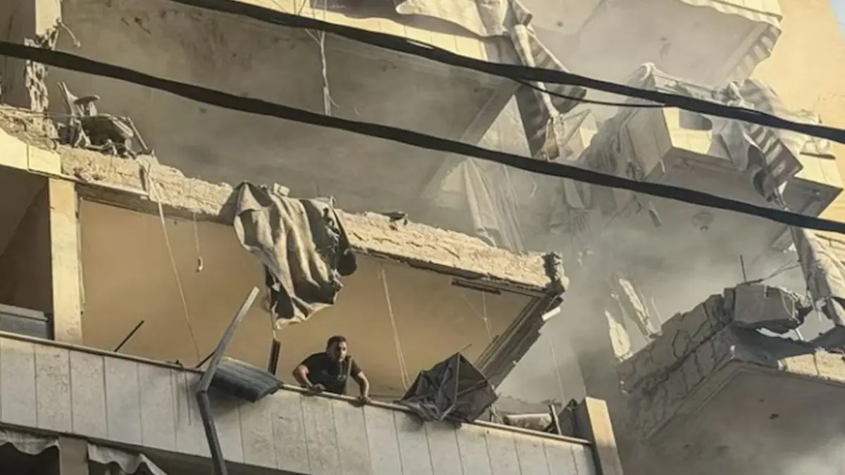 1 Killed, 21 Injured as Israel Strikes Beirut for First Time in Months, Targeting Top Hezbollah Commander 1 Killed, 21 Injured as Israel Strikes Beirut for First Time in Months, Targeting Top Hezbollah Commander