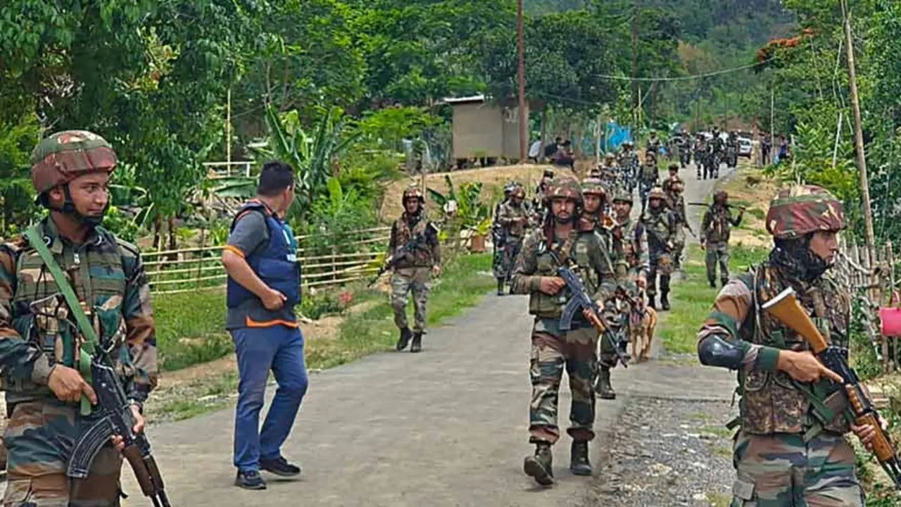 11 militants arrested in Manipur