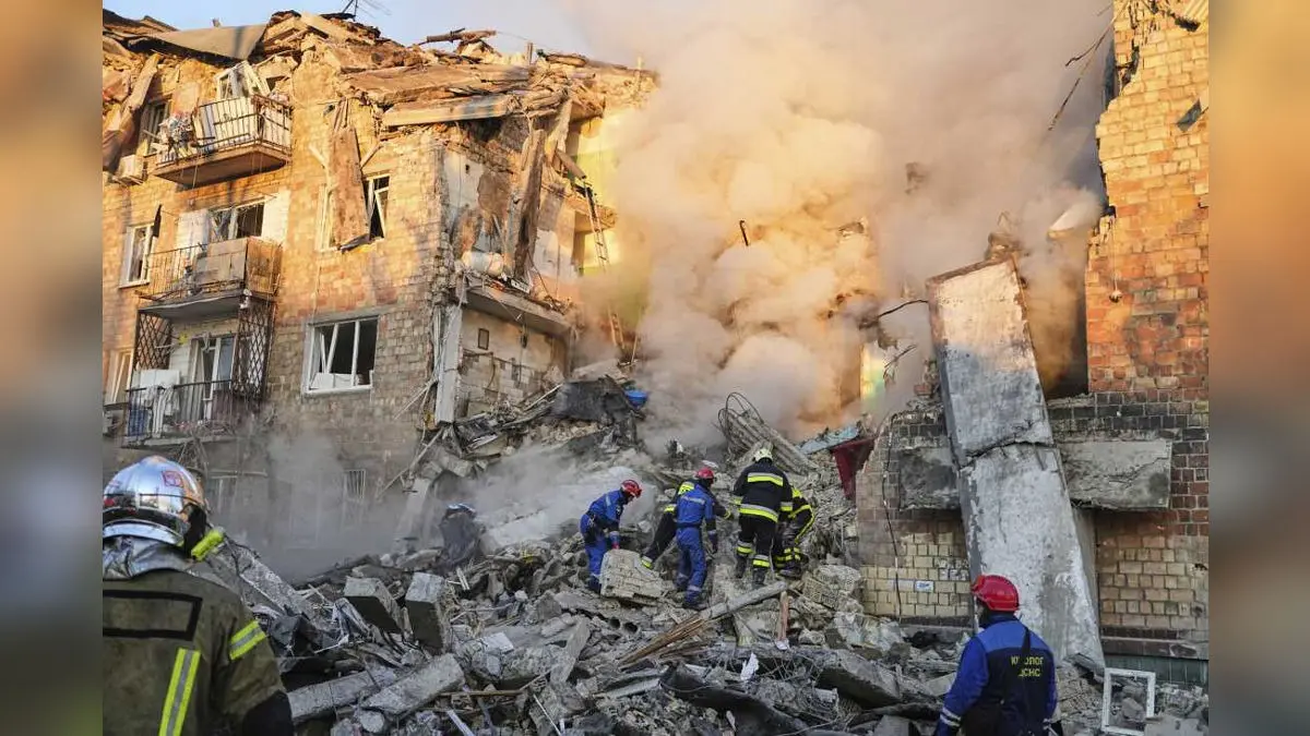 2 Killed, Dozens Injured Overnight In Russian Drone Strikes Across Ukraine 2 Killed, Dozens Injured Overnight In Russian Drone Strikes Across Ukraine