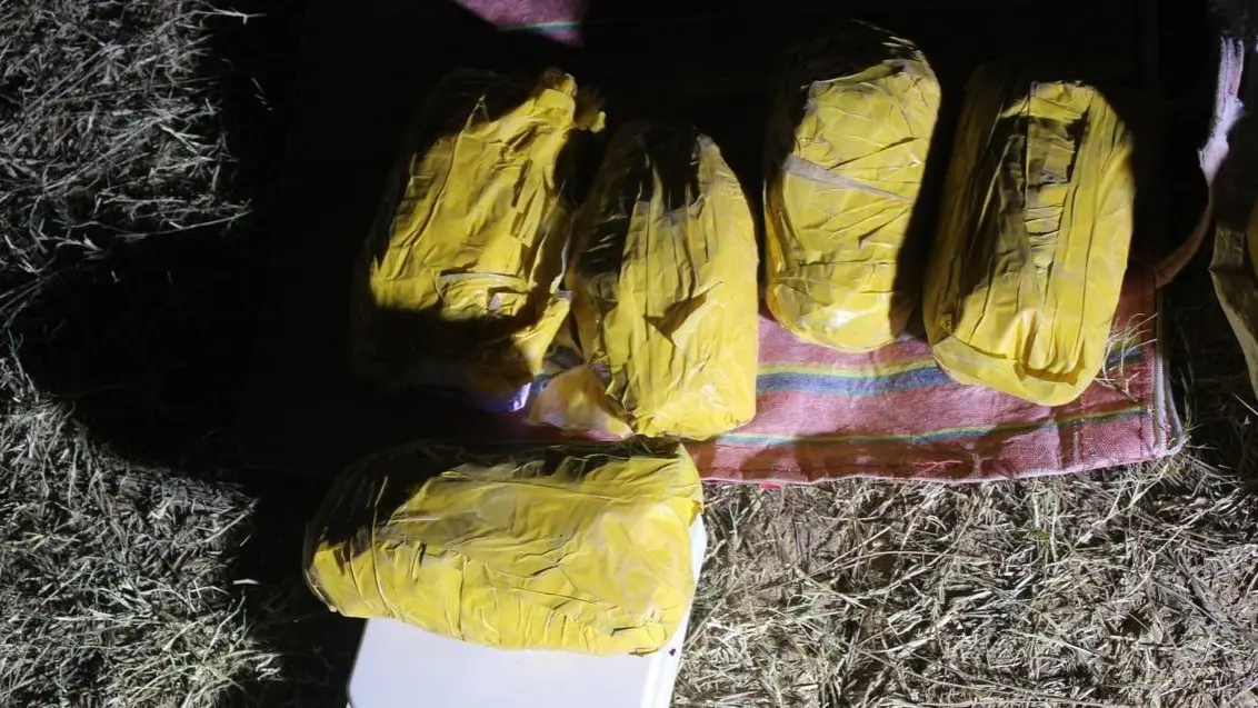 2 Narcotics Smugglers Arrested After 5.5 kg Heroin found in Rajouri