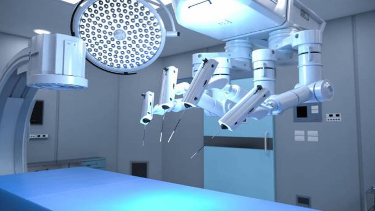 Advancements in Minimally Invasive Healthcare: The Global Rise of Robotic Surgery