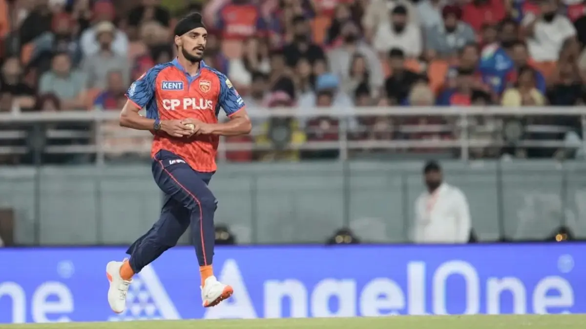 IPL इतिहास में अर्शदीप सिंह के नाम दर्ज हुआ अनचाहा रिकॉर्ड, वाइड-नो बॉल मिलाकर फेंके इतने बॉल कि गिनते रह गए अंपायर Arshdeep Singh Longest Over IPL Record