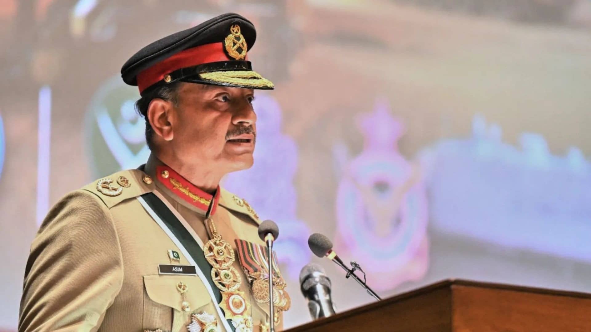 Pakistan: 'ईरानी से इतनी मोहब्बत, तो वहीं चलो जाओ', असीम मुनीर ने शिया मुसलामानों को चेताया, बयान से मचा बवाल