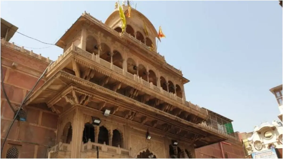 Want To Visit Banke Bihari Temple In Vrindavan But Crowd Feels Overwhelming? Know The Best Times For Peaceful Darshan Banke Bihari is a popular pilgrimage which is crowded throughout the year