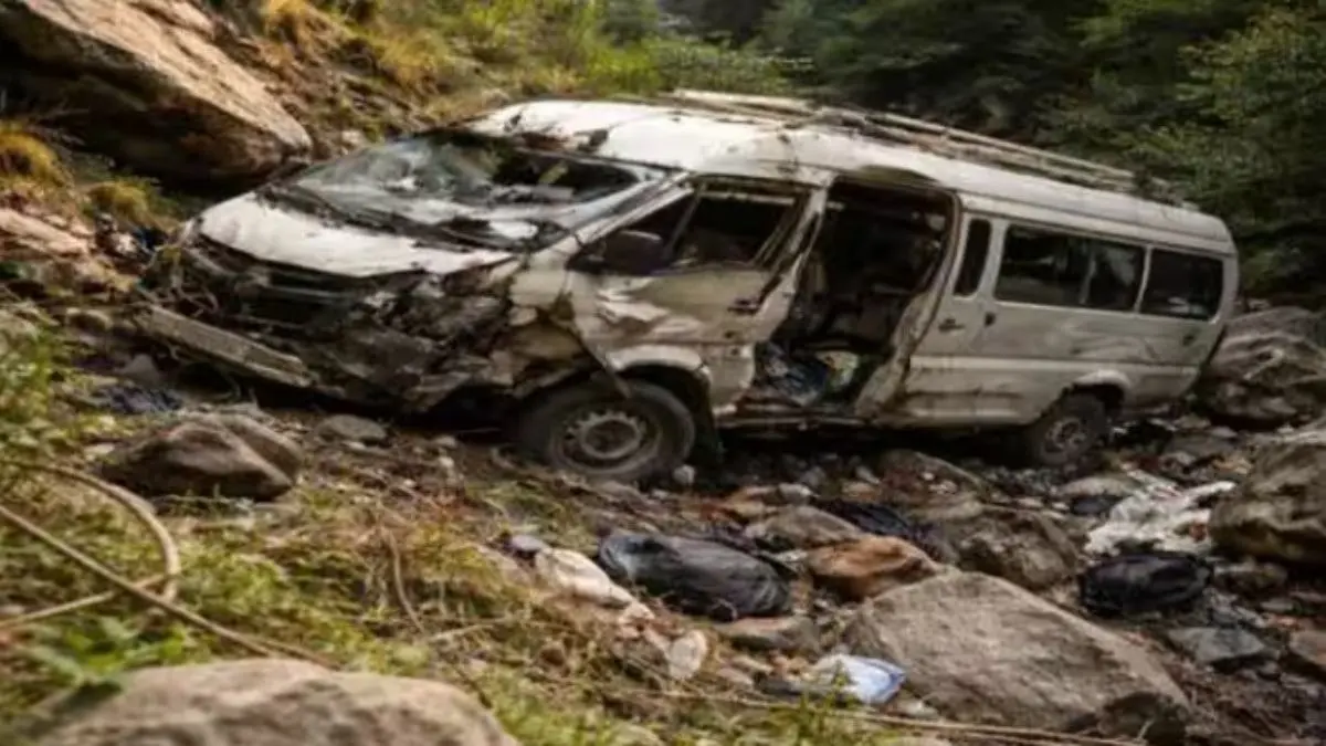 Bus Carrying Indian Pilgrims Plunges Off A Mountain Road In Nepal's Gorkha District; 7 Killed Bus Carrying Indian Pilgrims Plunges Off A Mountain Road In Nepal's Gorkha District; 7 Killed