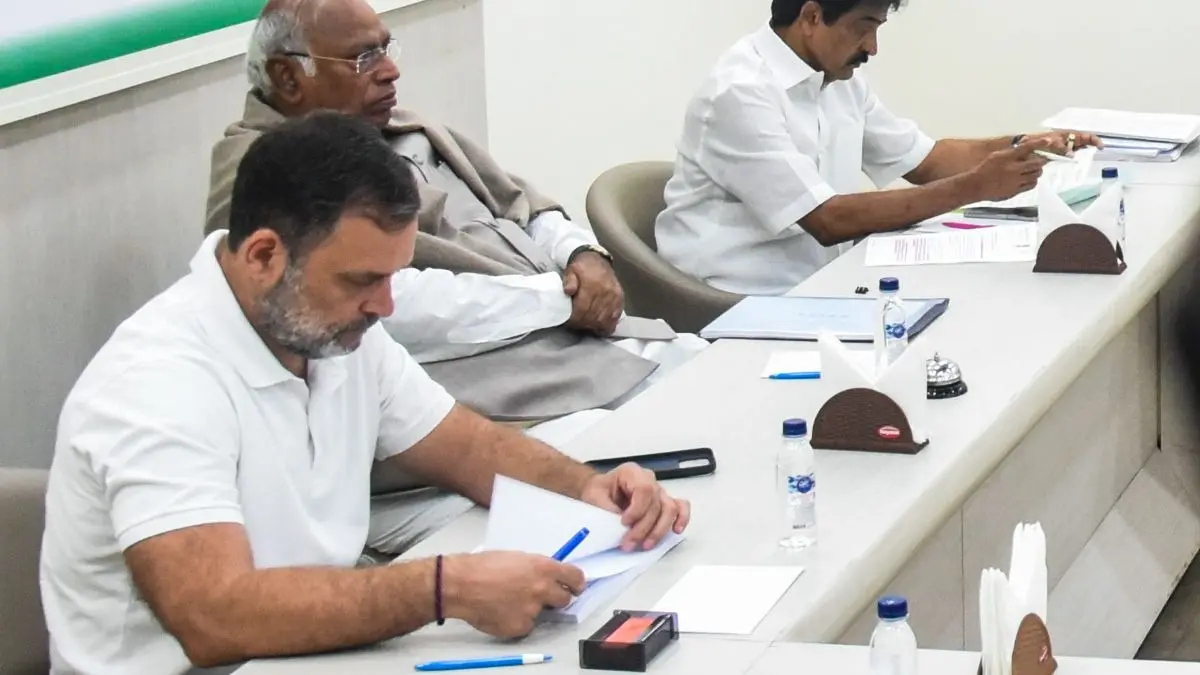 Congress Gets Notice To Vacate 24 Akbar Road Office By March 28 Congress Gets Notice To Vacate 24 Akbar Road Office By March 28