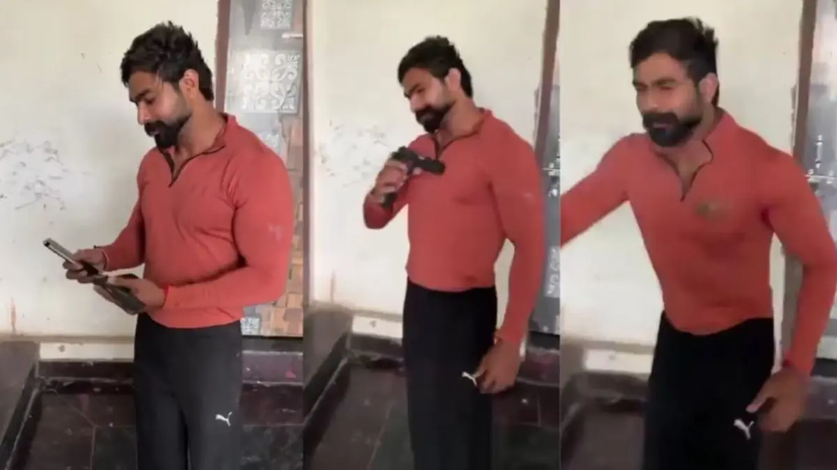 Delhi Horror: Man Pulls Out Pistol From Waist, Loads Gun And Shoots Himself In Chest While Friend Records It Delhi Horror: Man Pulls Out Pistol From Waist, Loads Gun And Shoots Himself In Chest While Friend Records It