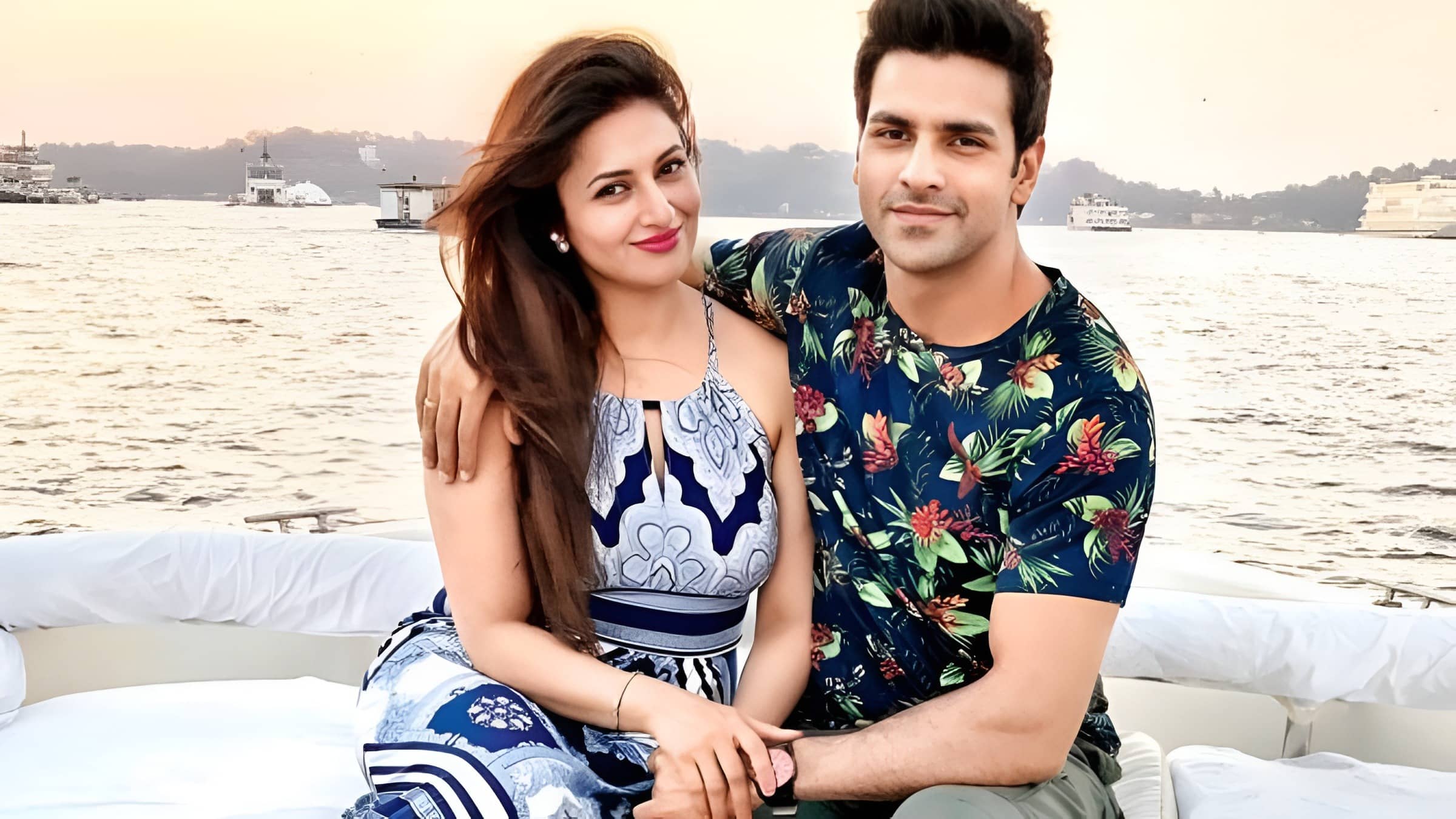 Divyanka Tripathi: शादी के 10 साल बाद गुड न्यूज की चर्चा, दिव्यांका-विवेक के पेरेंट्स बनने को लेकर अटकलें हुईं तेज