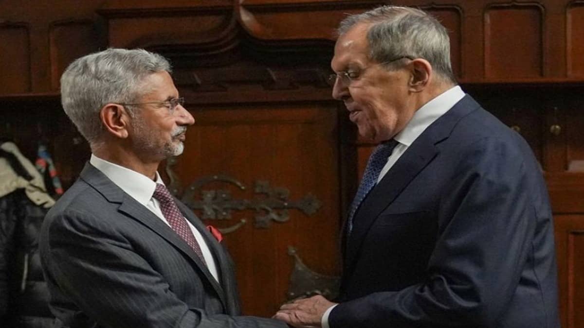 EAM Jaishankar Holds Telecon With Russian FM Lavrov, Shares 'Assessments on West Asia Conflict'