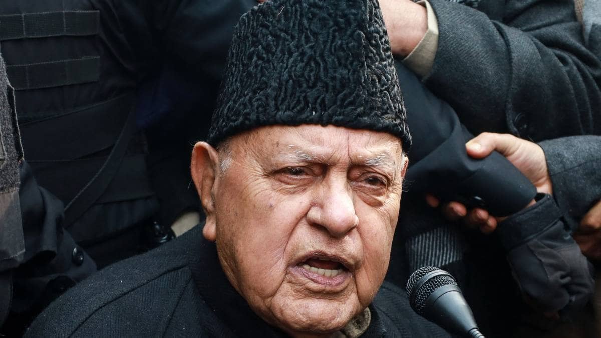 Farooq Abdullah Urges HM Amit Shah to Withdraw FIRs Against Youth Detained in Khamenei Protests