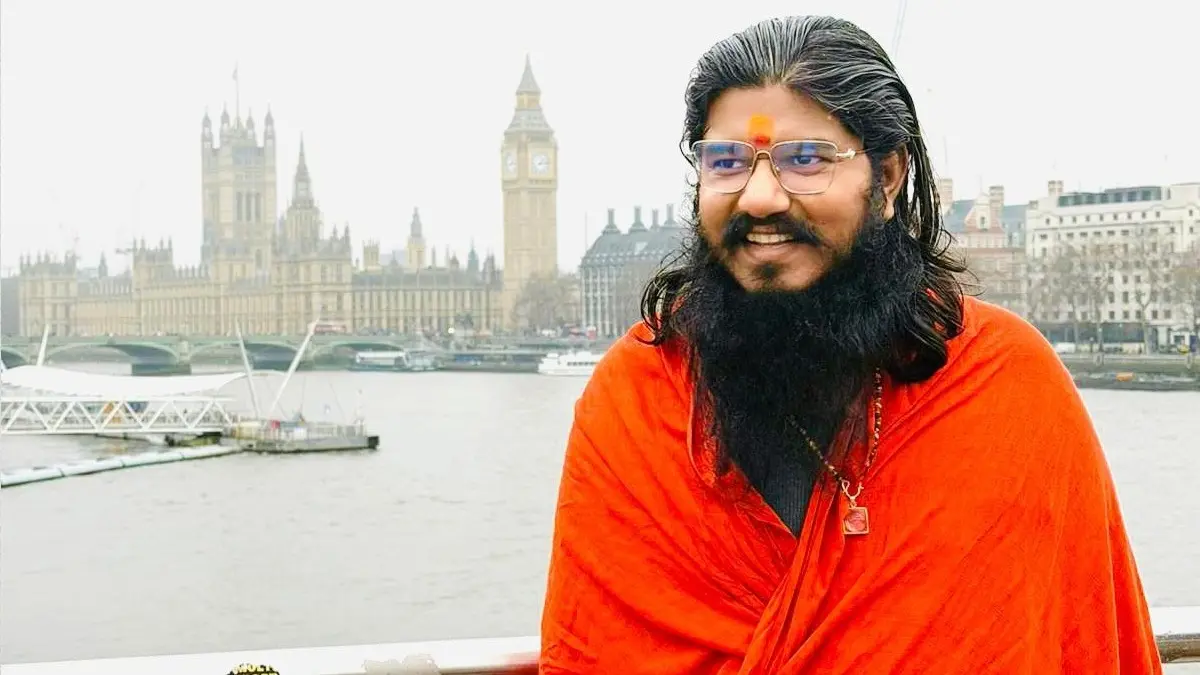 Grand United Kingdom Tour of Acharya Shri Vinayak Concludes Successfully — The Message of Sanatan Resonates on the Global Stage Grand United Kingdom Tour of Acharya Shri Vinayak Concludes Successfully