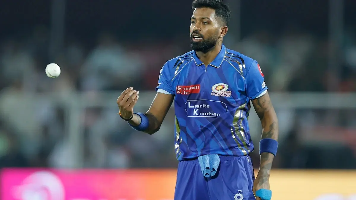 Hardik Pandya to Step Down as Mumbai Indians Captain? 1983-WC-Winner's Bizarre Advise Ahead of IPL 2026 Hardik Pandya