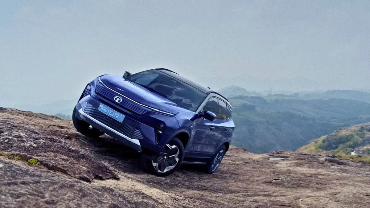 Tata Harrier.ev Gets More Affordable AWD Variant With Fearless+ QWD 75 at ₹26.49 Lakh harrier ev