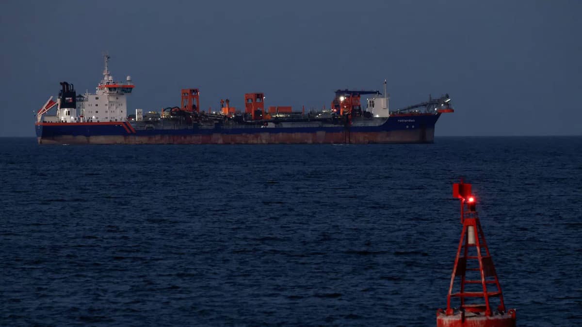 'Hijacking Global Economy': UK Accuses Russia, Iran Of Trying To Destabilise Energy Market