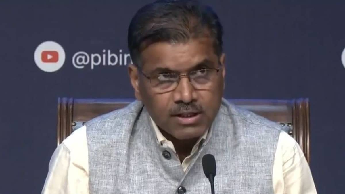 'In Continuous Contact With 23,000 Indian Seafarers In the Gulf': Special Secy, Ministry of Shipping