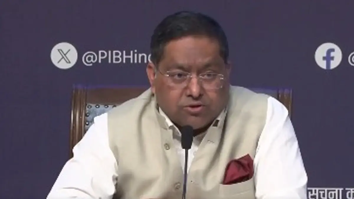 'India In Talks With Iran Regarding Ships in Strait of Hormuz & Humanitarian Aid': MEA 'India In Talks With Iran Regarding Ships in Strait of Hormuz & Humanitarian Aid': MEA