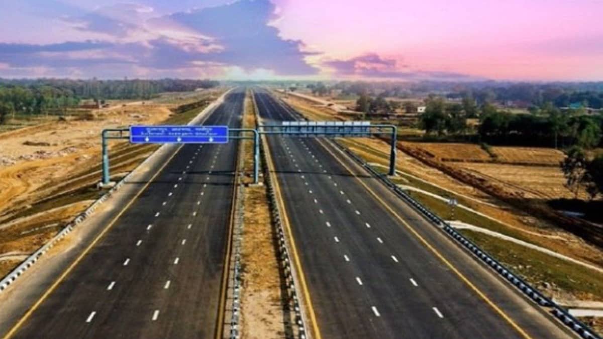 India’s Longest Greenfield Expressway Nears Launch: How the Ganga Expressway Will Transform Uttar Pradesh 