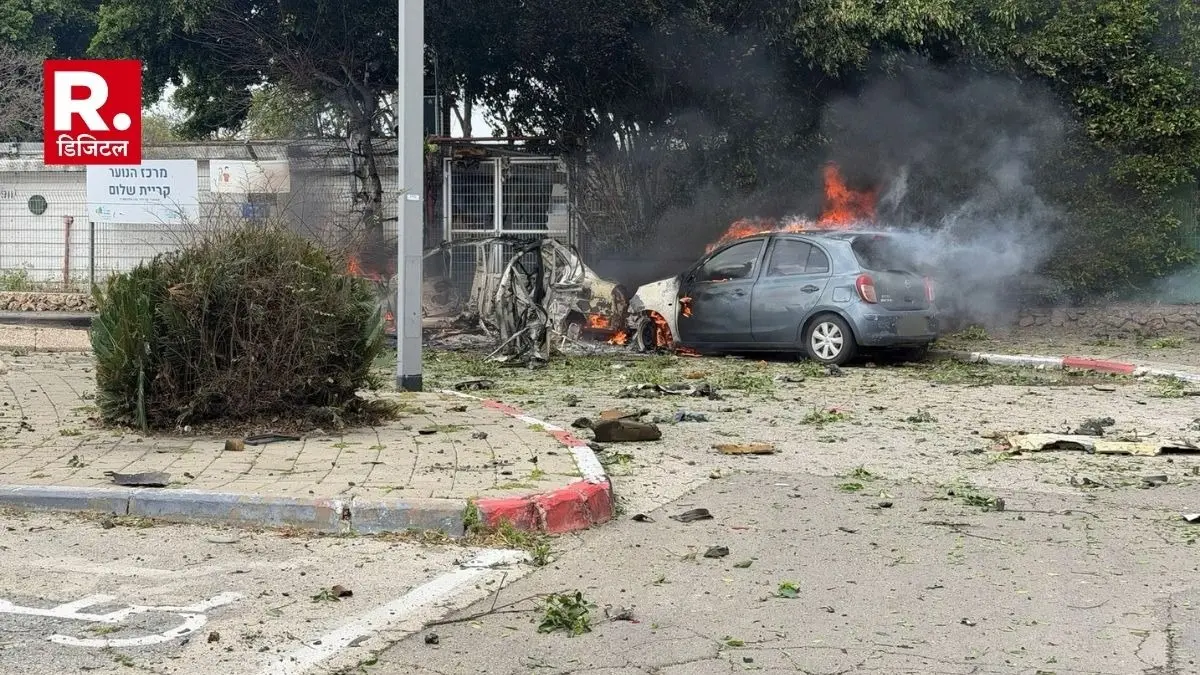 US–Israel–Iran War : ईरान ने इजराइल पर की 7 बैलिस्टिक मिसाइल सैल्वो से बौछार, दूसरी तरफ हिज्बुल्लाह ने किया रॉकेट-ड्रोन से हमला Iran fired 7 ballistic missile salvos at Israel starting midnight Hezbollah launched rocket and drone attacks