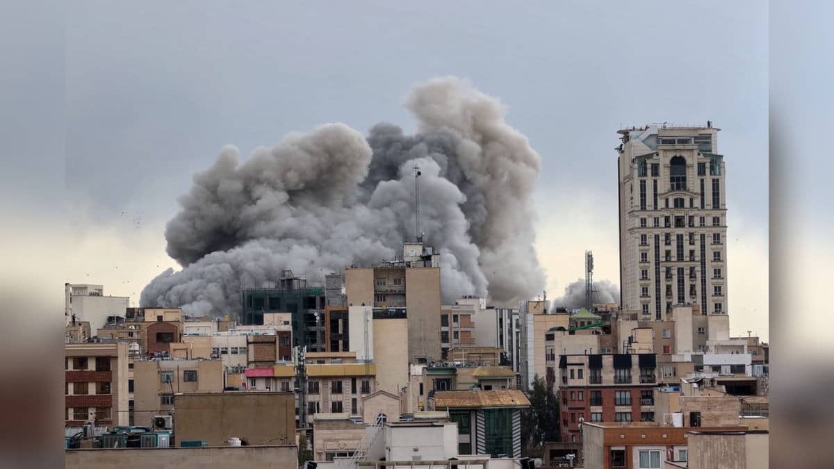 Iran-Israel: ईरानी सेना ने अमेरिका MQ-9 ड्रोन को मार गिराने का किया दावा तो ट्रंप बोले बड़ी कीमत चुकानी होगी; अयातुल्ला खामेनेई को लेकर भी कर दिया बड़ा ऐलान