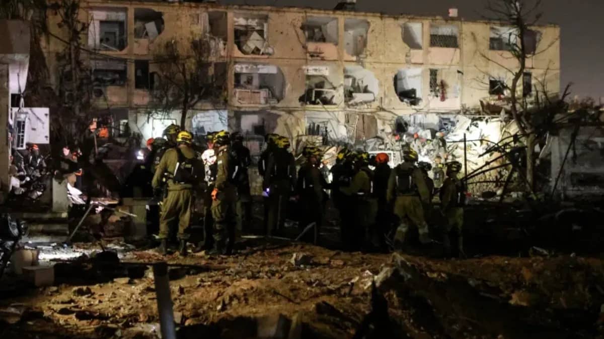 Iranian Missile Strikes Near Israeli Nuclear Research Center as Trump Threatens Attacks on Iranian Power Plants