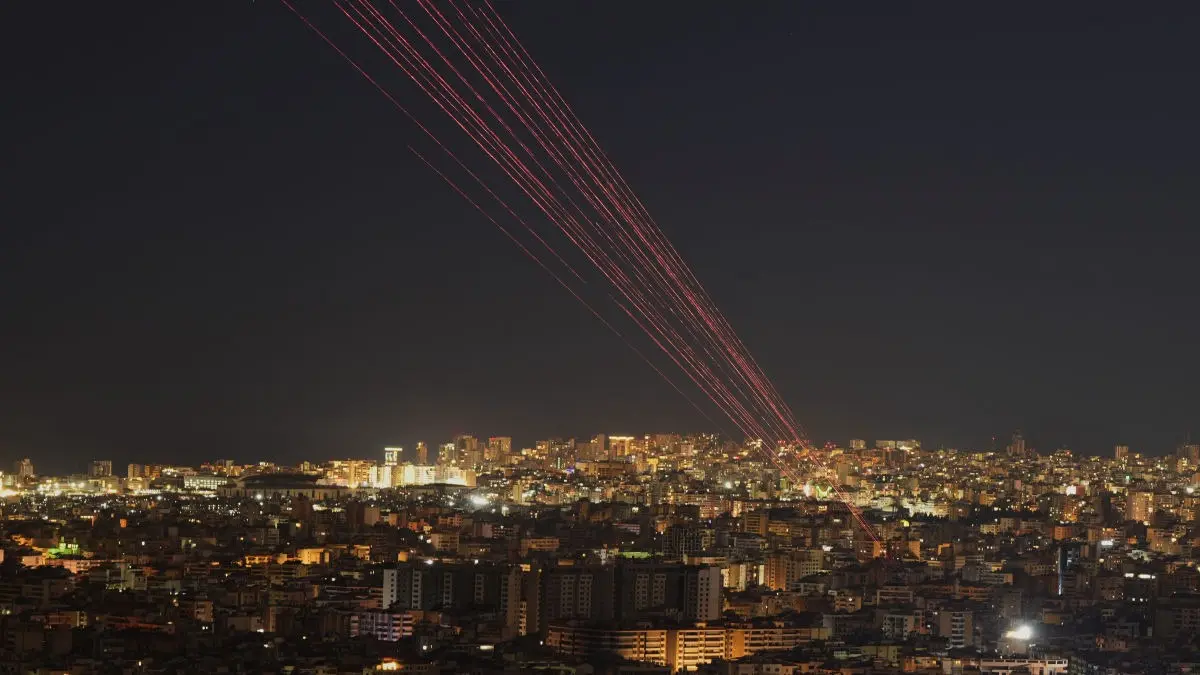 Israel Intensifies Attacks On Hezbollah, Airstrikes Hit Group's Command Centres In Beirut Israel Intensifies Attacks On Hezbollah, Airstrikes Hit Group's Command Centres In Beirut