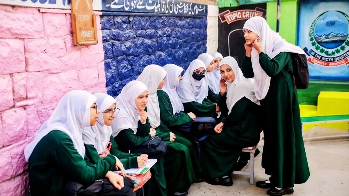 Kashmir Schools Reopen After Weeklong Shutdown Triggered by Protests Over Khamenei’s Assassination Kashmir Schools Reopen After Weeklong Shutdown Over Khamenei Protests