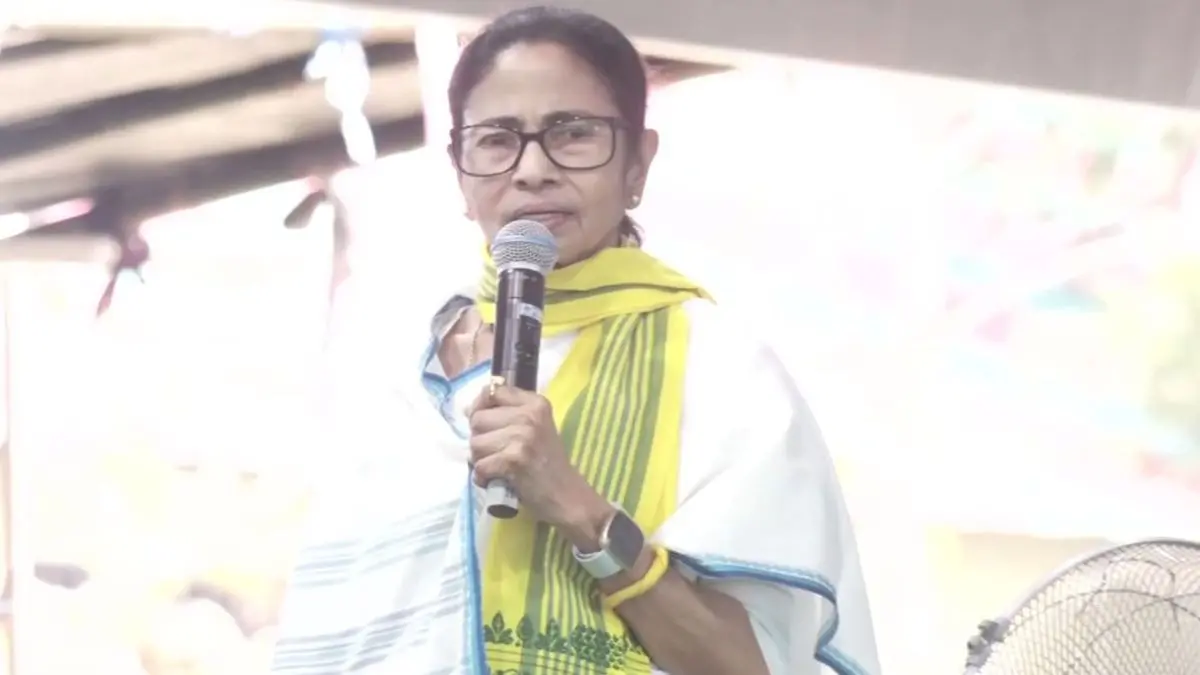 Mamata Banerjee Raises Concerns Over Deleted Voters from Electoral Rolls, Questions Election Fairness Mamata Banerjee Raises Concerns Over Deleted Voters from Electoral Rolls, Questions Election Fairness