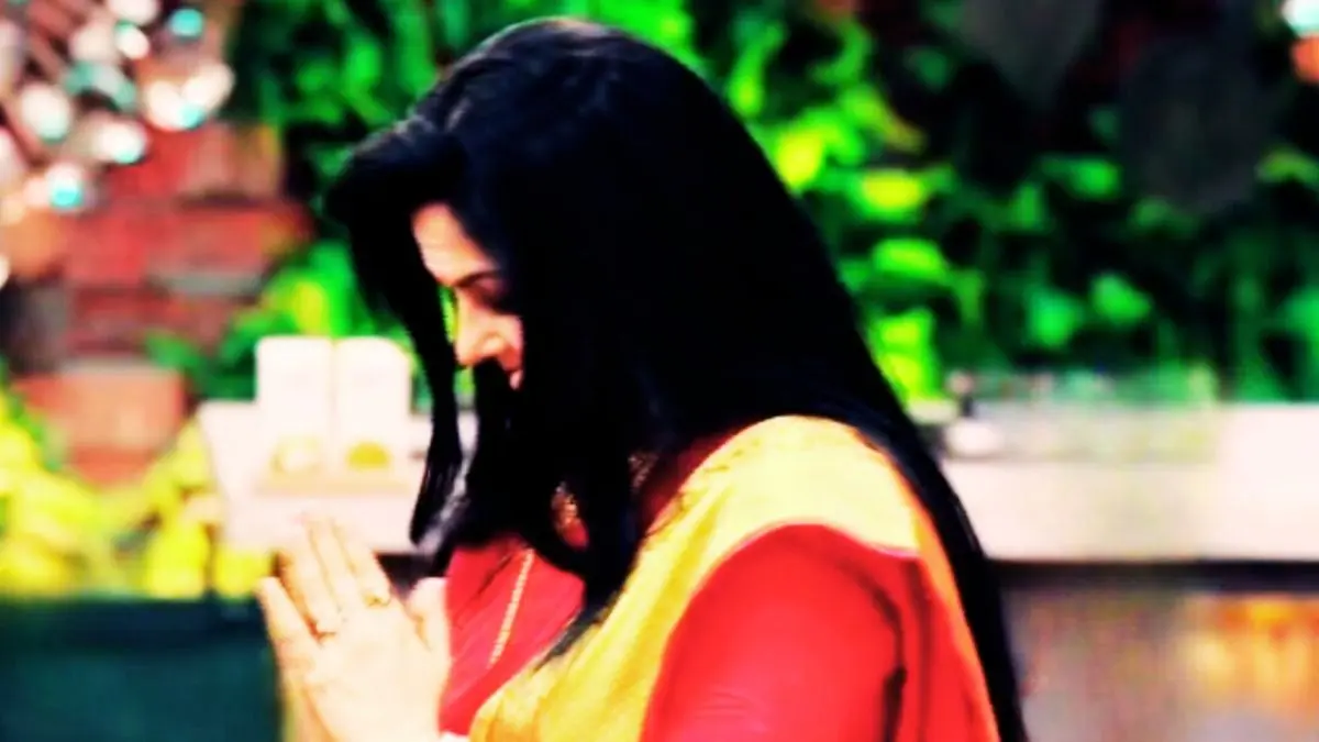 आखिर 25 साल बाद क्यों टीवी पर कमबैक कर रही ये फेमस एक्ट्रेस, ग्लैमर वर्ल्ड छोड़ पकड़ी थी संन्यास की राह Mamta Kulkarni