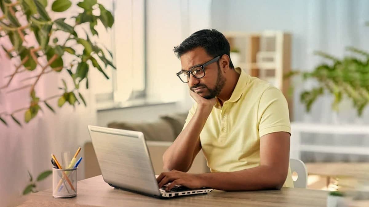 लैपटॉप में आने लगी है ये परेशानी तो समझिए अब उसका आ गया है समय, जानिए कब और किन कारणों से नया लेना ही होता है फायदे का सौदा