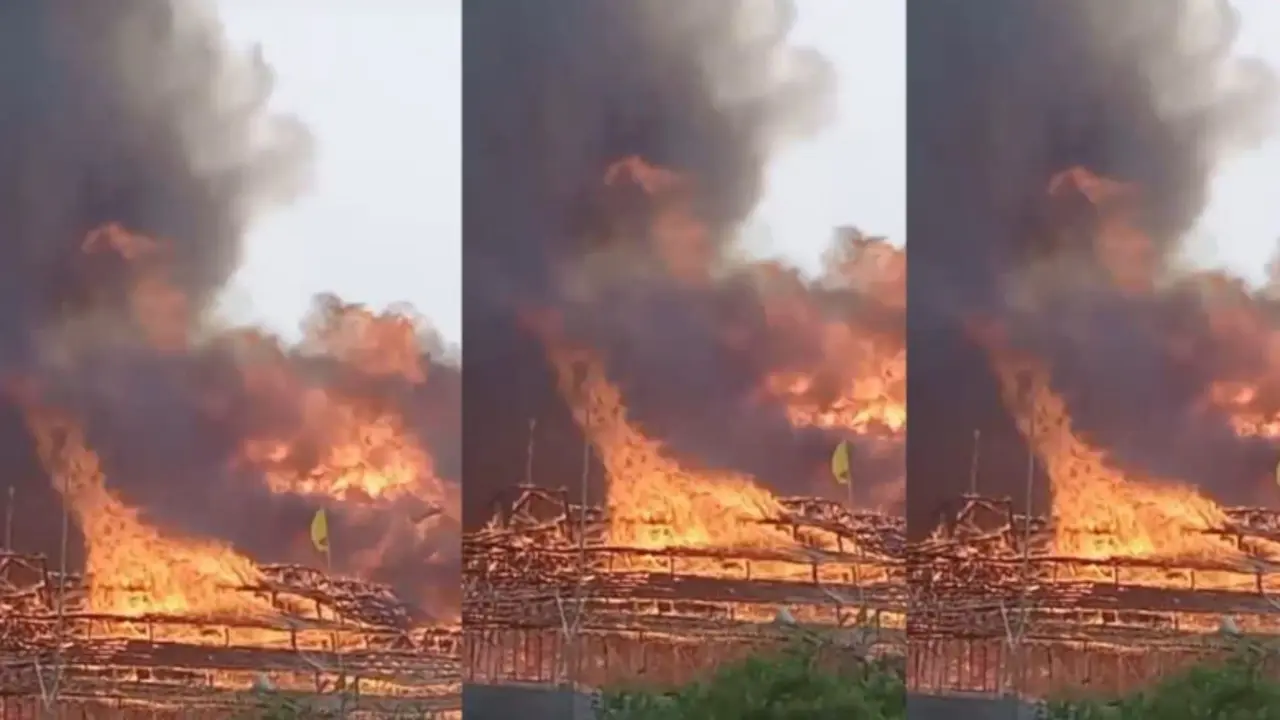 UP: नारियल फटा और धूं-धूंकर जल गया सब कुछ...अयोध्या में मंदिर से 800 मीटर दूर महायज्ञ में लगी आग; मंत्री दयाशंकर ने कराया था आयोजन Massive Fire Reduces Ayodhya Yagyashala To Ashes Near Ram Temple Multiple Hawan Kunds Engulfed in Flames