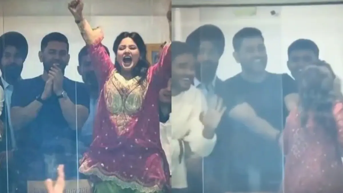 WATCH | MS Dhoni's Priceless Reaction to Wife Sakshi's Celebratory Mix-Up During India vs England Match Goes Viral MS Dhoni, Sakshi