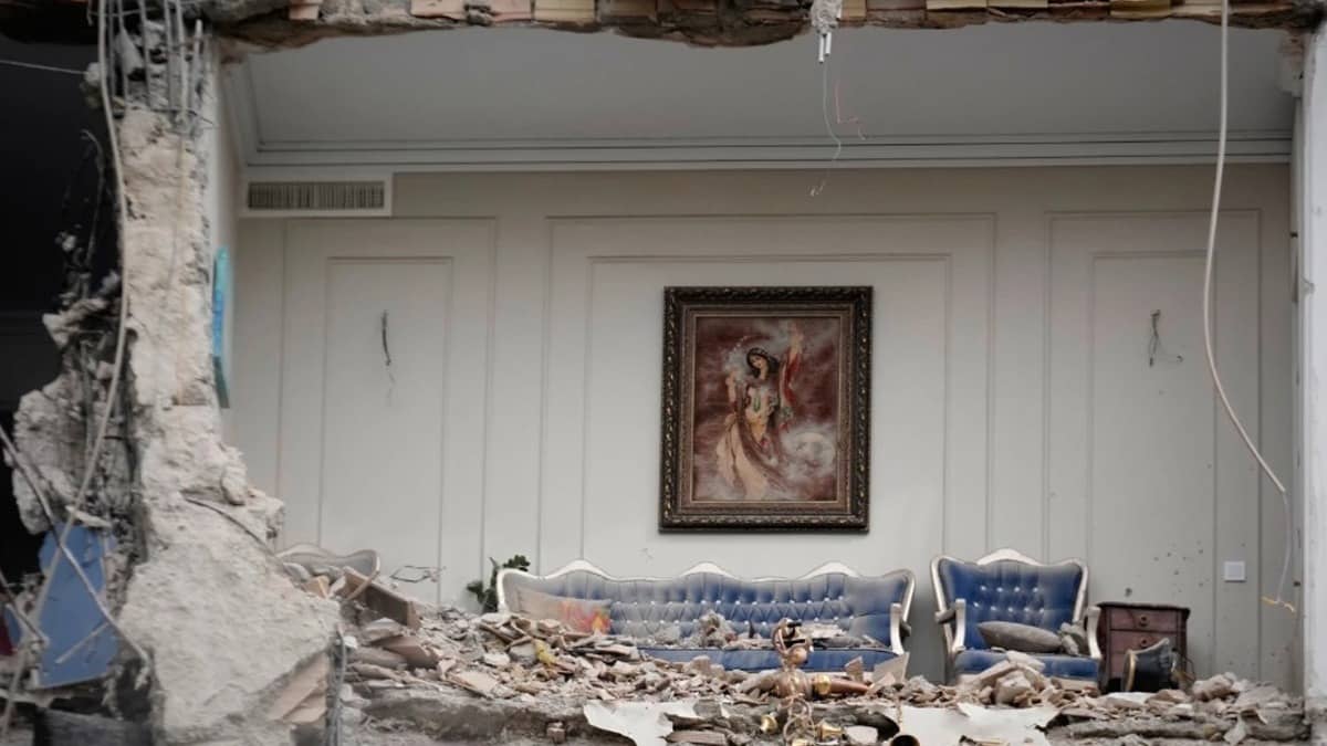 One Month Into the War, Iranians Wrestle With Lost Livelihoods, Bombs and Worries of the Future