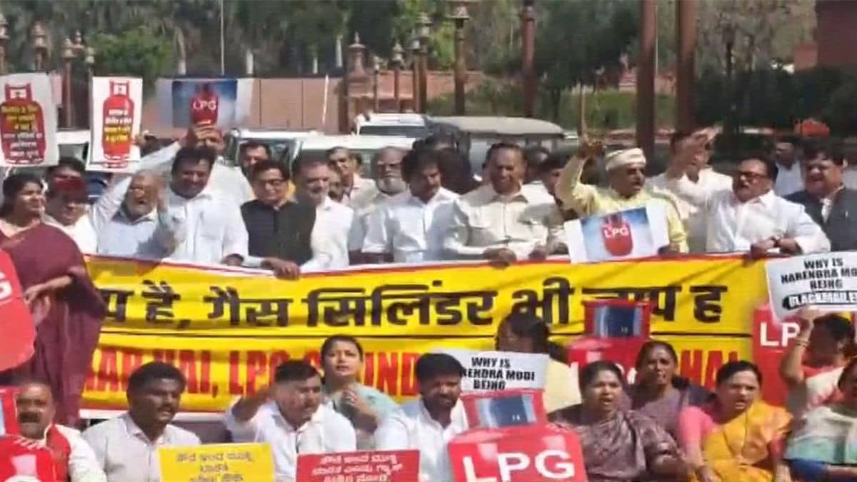 Opposition MPs Continues to Protest in Parliament complex, Alleges LPG Shortage