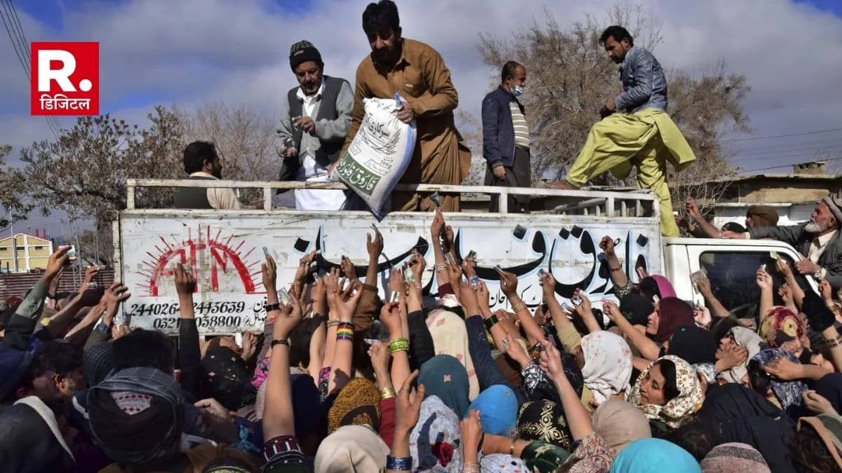 पाकिस्तान में भूखमरी और कंगाली से हाहाकार, 43.5% तक पहुंची गरीबी, शहरी इलाकों में ग्रामीण क्षेत्रों से भी बुरा हाल