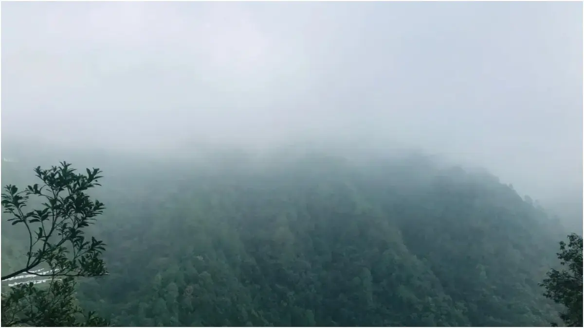 Lightning Struck 2 Lovers At This Spot In Mussoorie, Now Their Spirits Haunt It - Here's A Travel Guide For Ghost Hunters Pari Tibba in Uttarakhand has reported ghost hauntings