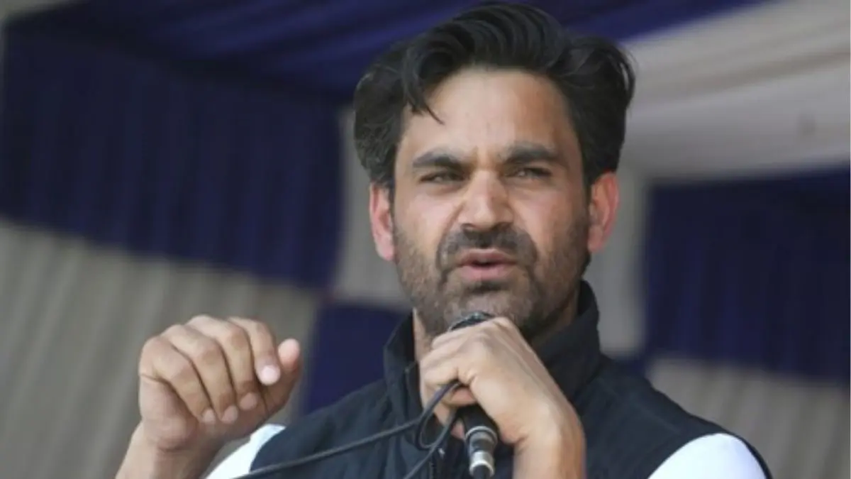 PDP’s Waheed Para Pushes Bold Bill for New Divisions and Districts to Decentralise Governance in Jammu & Kashmir PDP’s Waheed Para Pushes Bold Bill for New Divisions and Districts to Decentralise Governance in Jammu & Kashmir