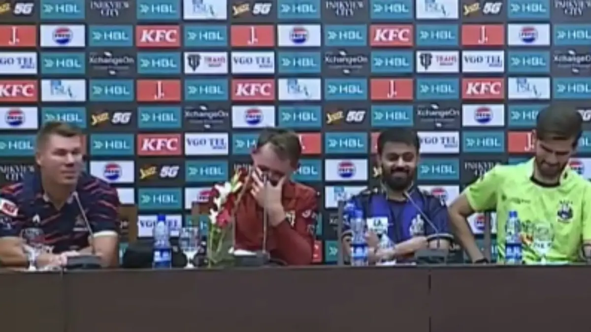 WATCH | David Warner Loses Cool During PSL 2026 Captains Meet in Pakistan: 'Got Some School Kids Here' PSL 2026