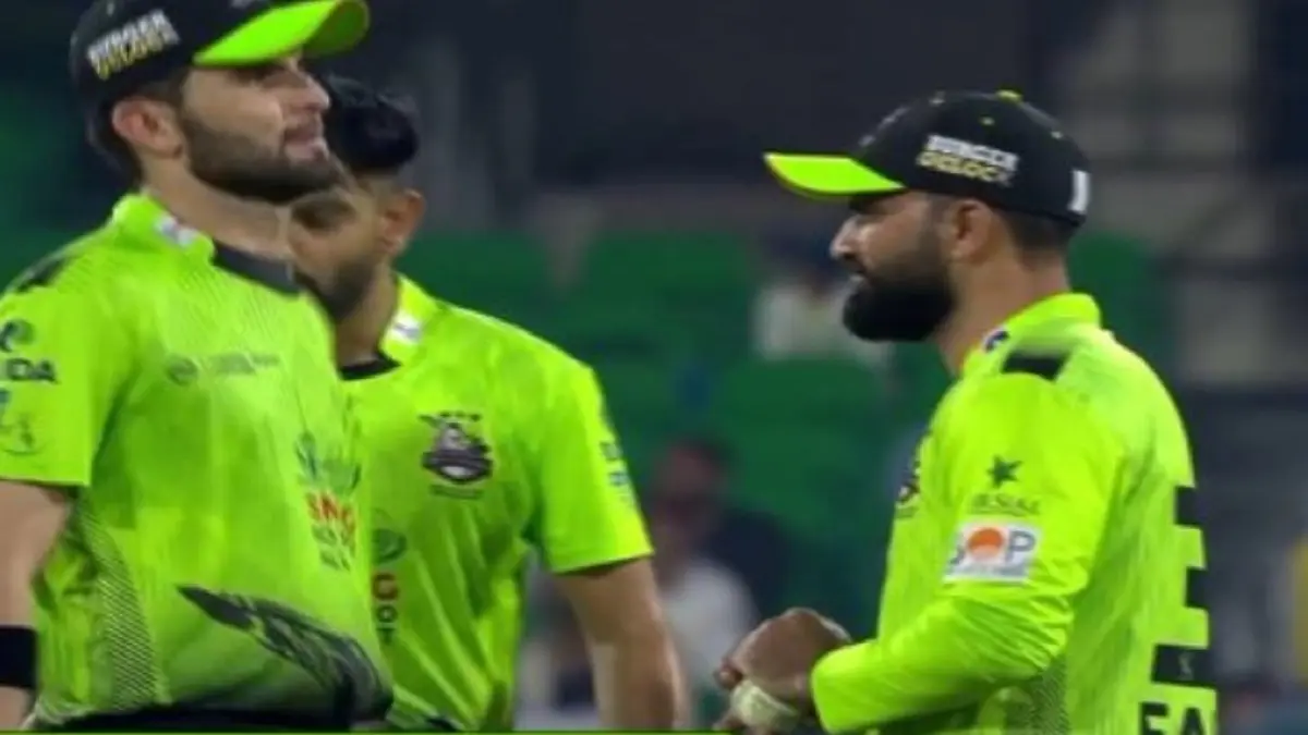 Pakistan HUMILIATED, Again! Fakhar Zaman, Shaheen Shah Afridi Caught Ball Tampering in PSL 2026 Stirs Fresh Controversy | WATCH PSL Ball Tampering