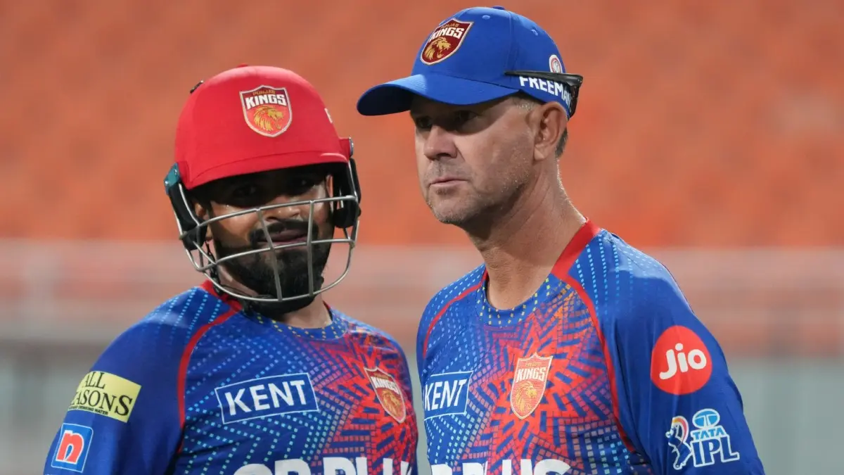 Ricky Ponting Calls For Reset In Mindset As Punjab Kings Gear Up For Gujarat Titans: 'We’ve Got To Start All Over Again' Ricky Ponting with Prabhsimran Singh