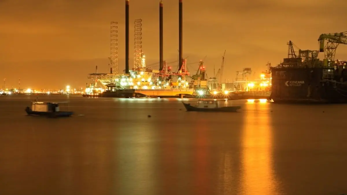 Russian Oil Cargoes En Route To India Amid Israel-US-Iran War Russian Oil Cargoes I India