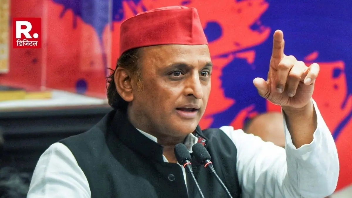 'युद्ध के पक्ष में हमलोग नहीं हैं, भारत सरकार इसपर चुप है, इतनी कमजोर सरकार...', ईरान-इजरायल जंग पर अखिलेश यादव की प्रतिक्रिया Samajwadi Party National President Akhilesh Yadav