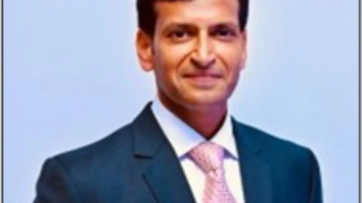 IPO Compliance Essentials: What Companies Need to Know Samir Agarwal, Director, Indcap Advisors Pvt Ltd
