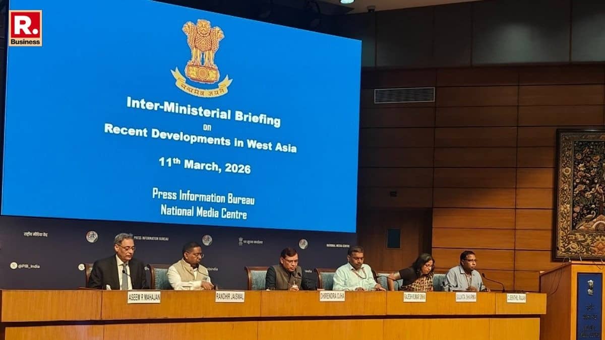 The Centre urged consumers not to rush LPG bookings, reassures crude oil supply remains secure