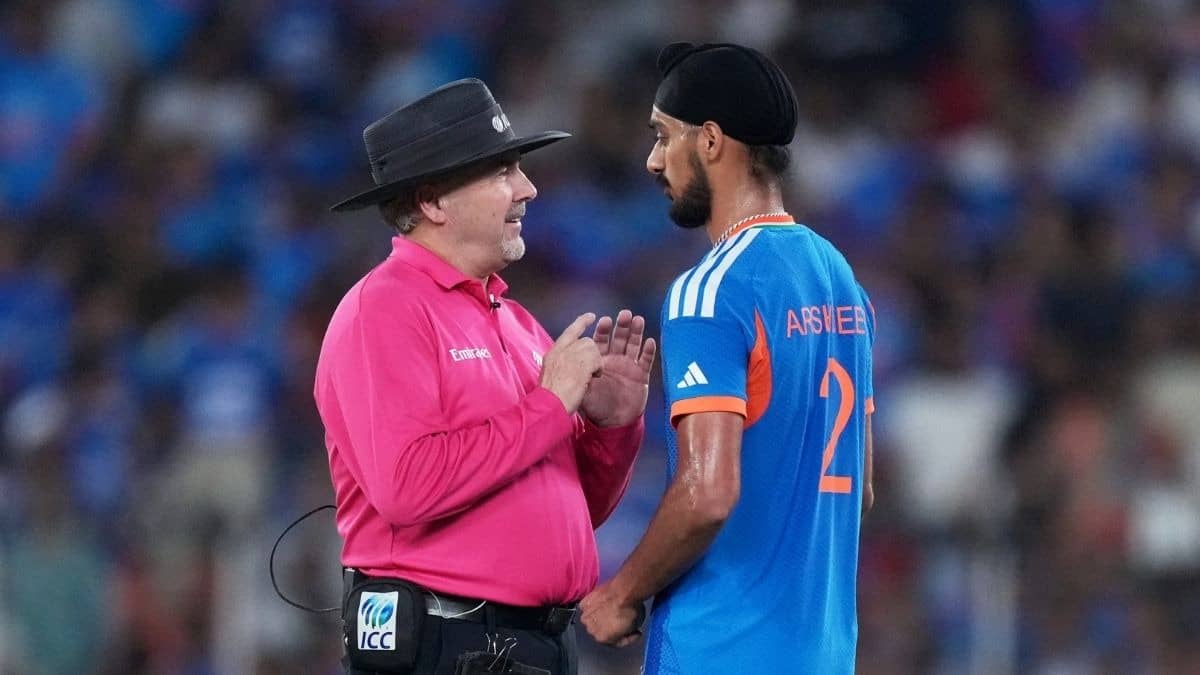 T20 World Cup: अर्शदीप सिंह पर ICC का बड़ा एक्शन, लगा इतना जुर्माना; फाइनल में डेरिल मिचेल को मारी थी गेंद