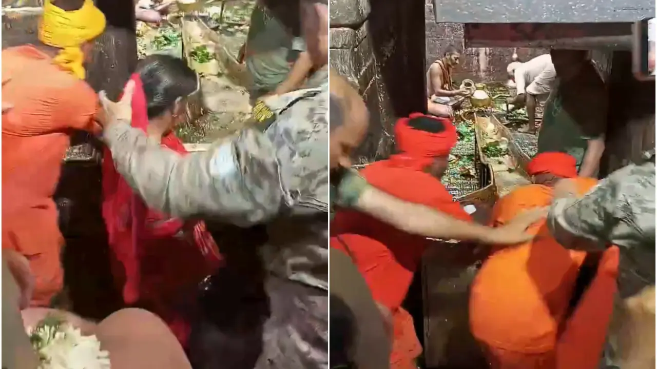 Viral Video Shows Devotees Being Pushed During Darshan At Baba Baidyanath Temple Viral Video Shows Devotees Being Pushed During Darshan At Baba Baidyanath Temple