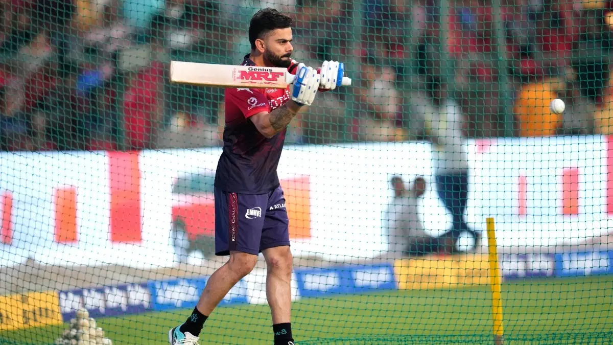 'Virat Kohli Should Return As Test Captain': RCB Star Urged To Embrace Red Ball Challenge After SRH Demolition Virat Kohli at a RCB practice session