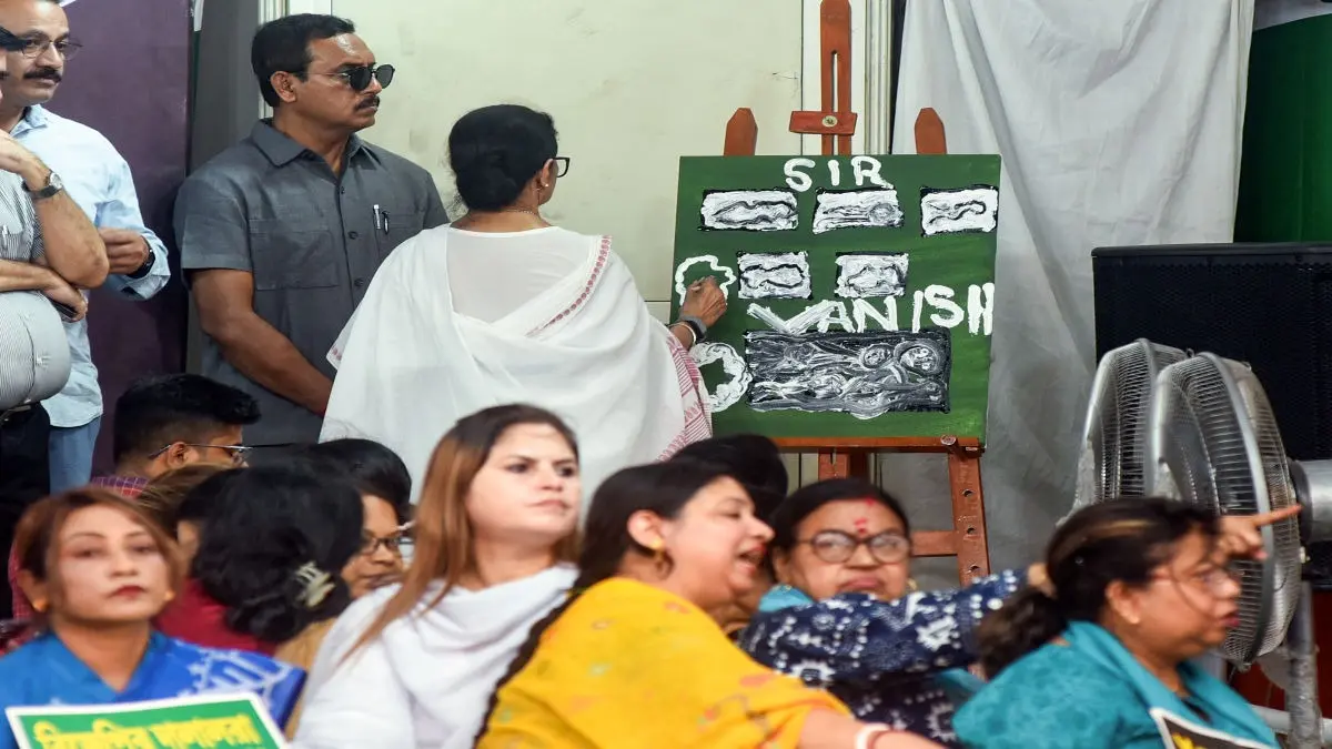 West Bengal SIR: TMC Prepares To Impeach Chief Election Commissioner With Support Of Over 100 MPs West Bengal SIR: TMC Prepares To Impeach Chief Election Commissioner With Support Of Over 100 MPs